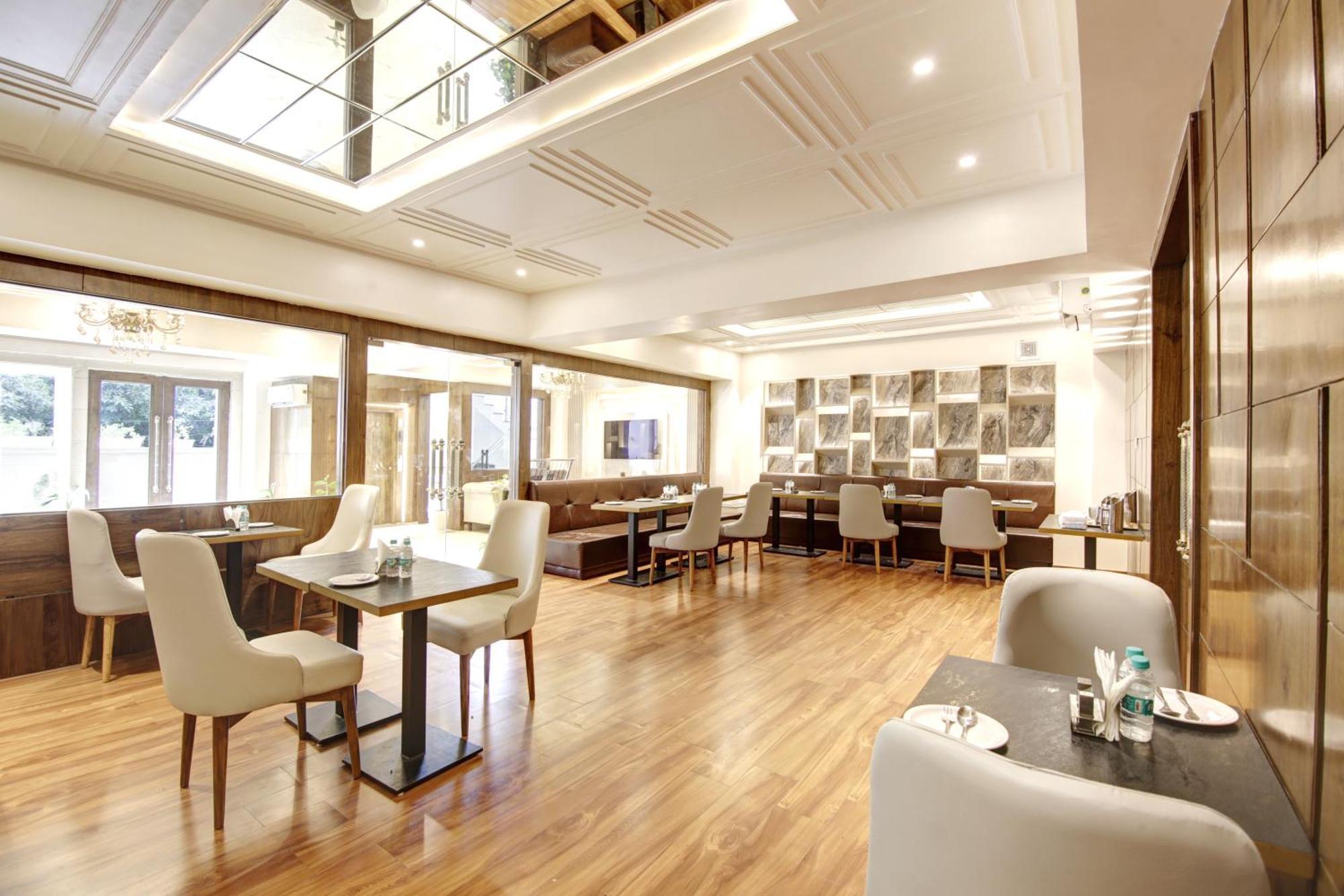 Marks Hotel & Banquet Noida Exterior photo