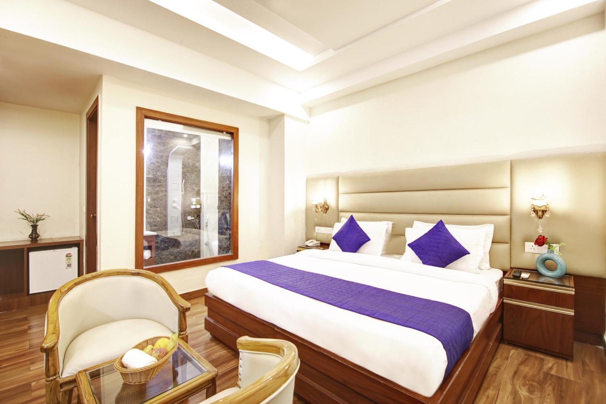 Marks Hotel & Banquet Noida Exterior photo