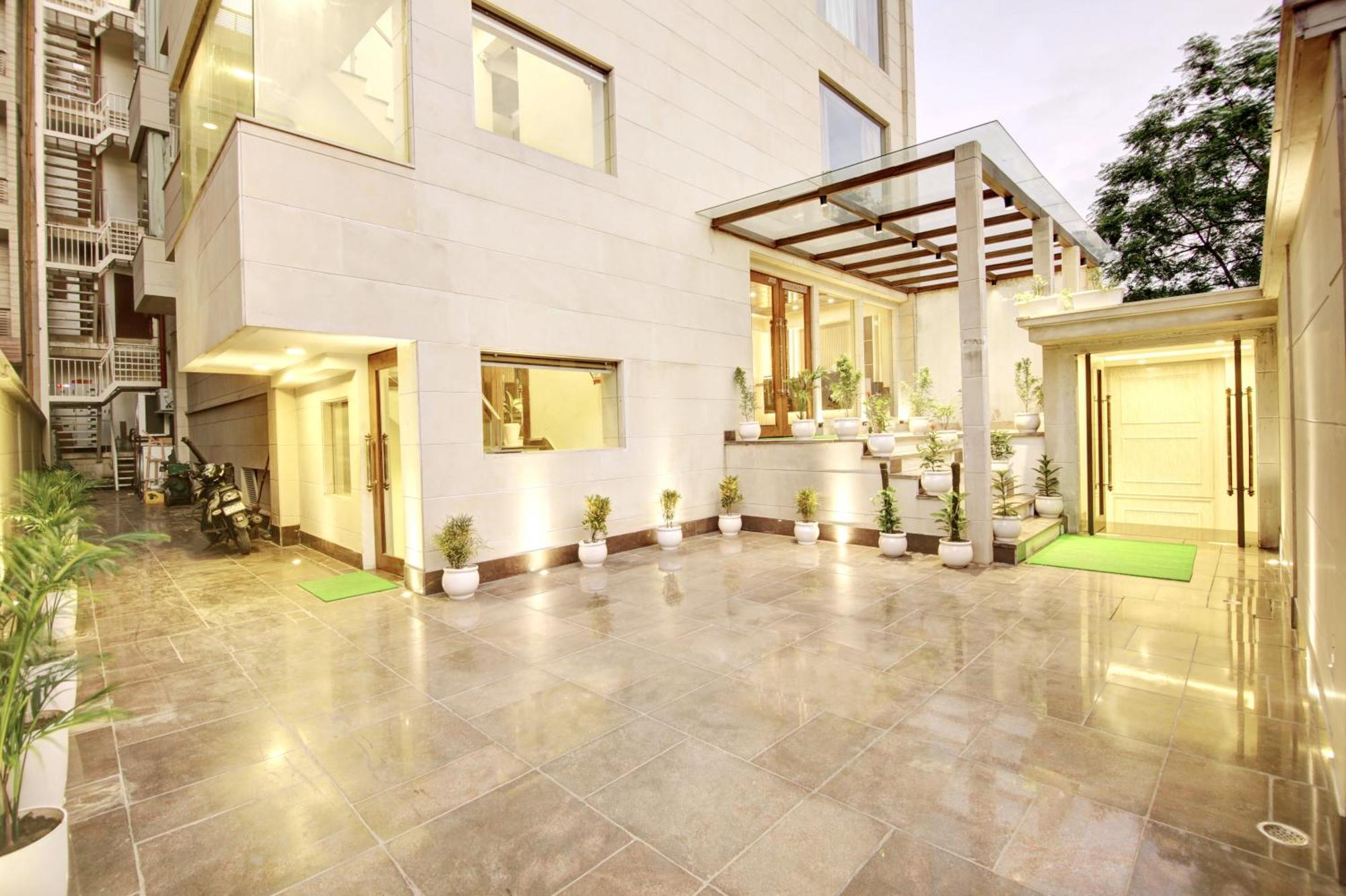 Marks Hotel & Banquet Noida Exterior photo