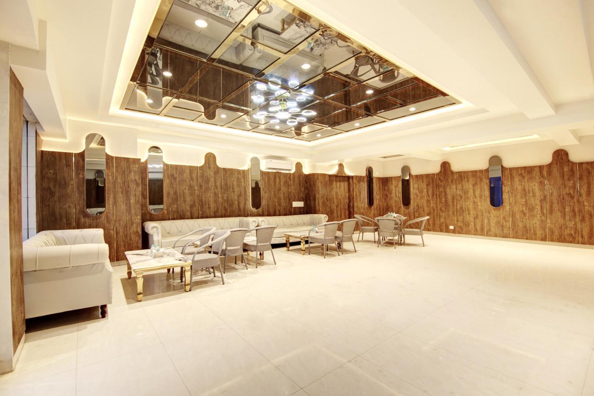 Marks Hotel & Banquet Noida Exterior photo