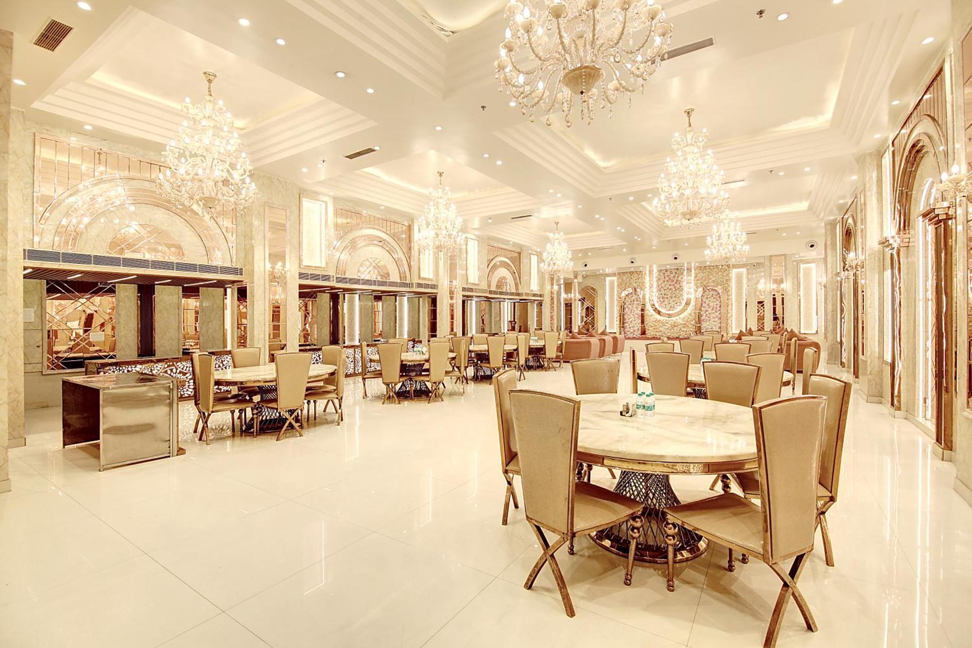 Marks Hotel & Banquet Noida Exterior photo